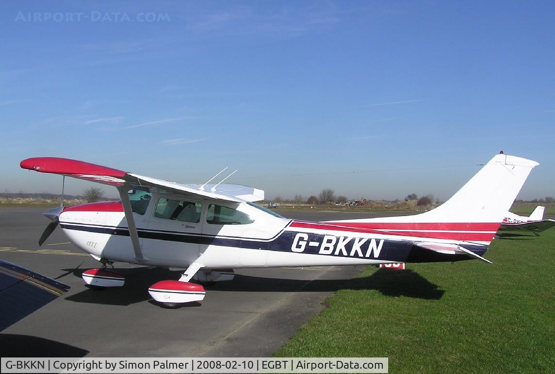 G-BKKN, 1981 Cessna 182R Skylane C/N 182-67801, Seen at the Valentines Fly-In at Turweston