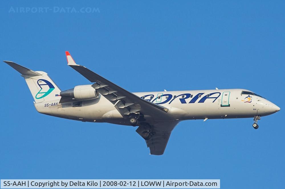 S5-AAH, 1994 Canadair CRJ-100LR (CL-600-2B19) C/N 7032, Adria CRJ 100 LR