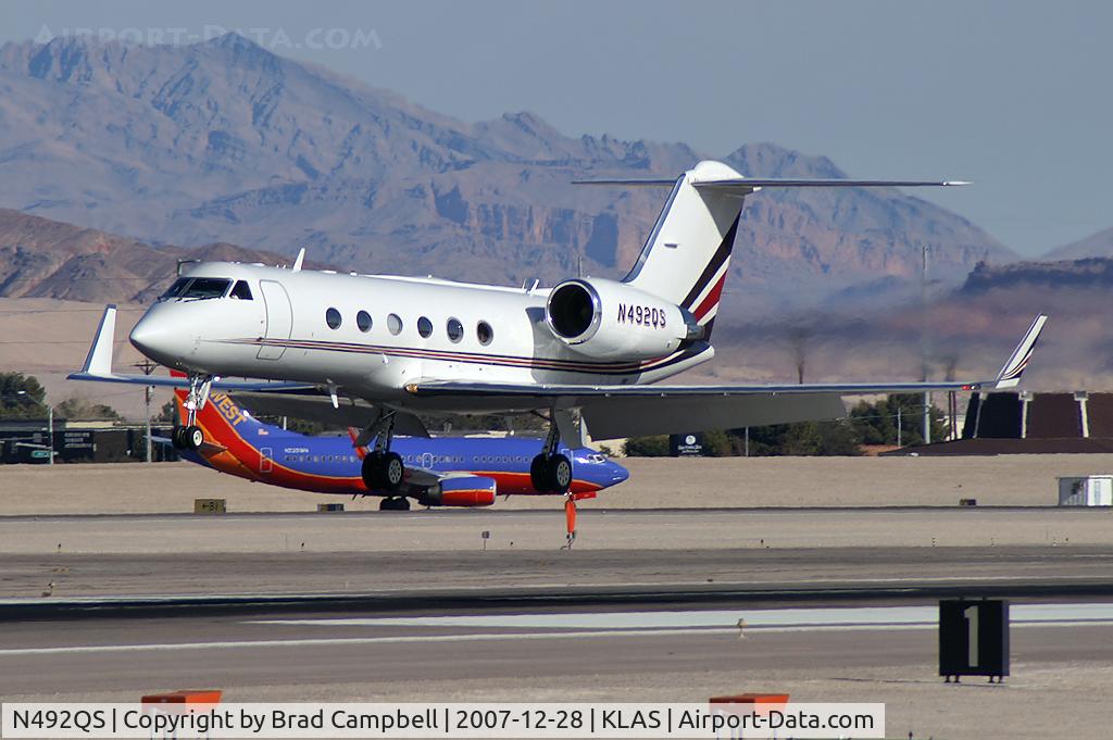 N492QS, 1999 Gulfstream Aerospace G-IV C/N 1392, Privately - Co-Owned / 1999 Gulfstream Aerospace G-IV (SP)