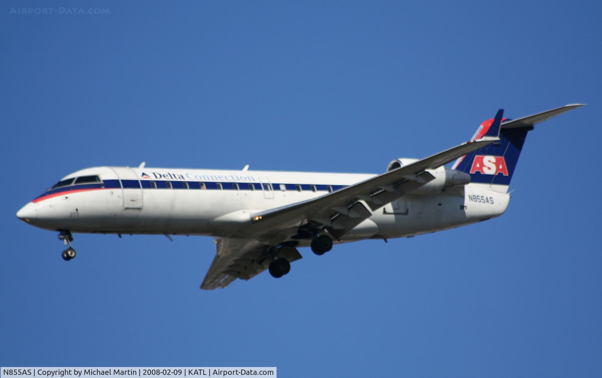 N855AS, 2000 Bombardier CRJ-200ER (CL-600-2B19) C/N 7395, On final for Runway 26R