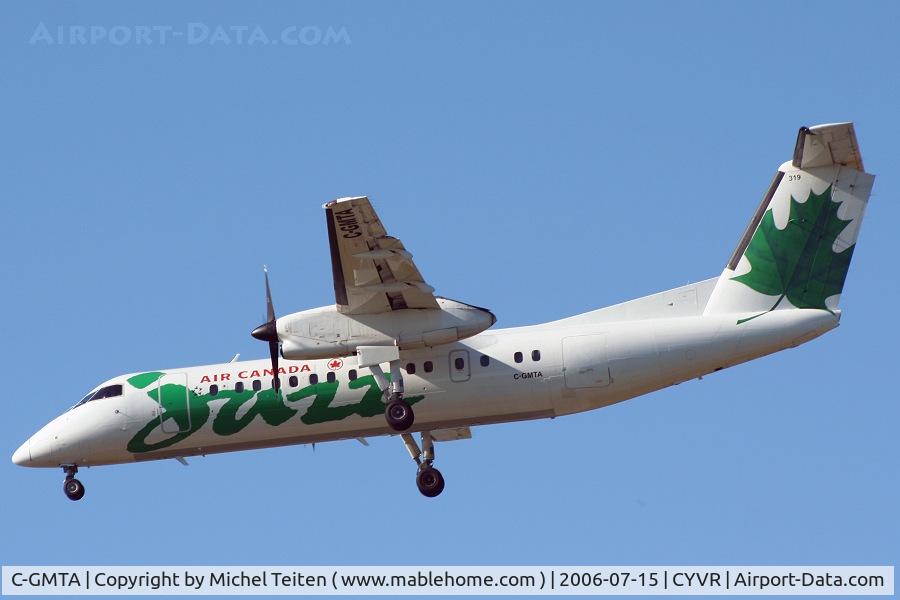 C-GMTA, 1989 De Havilland Canada DHC-8-301 Dash 8 C/N 174, Air Canada Jazz landing at Vancouver