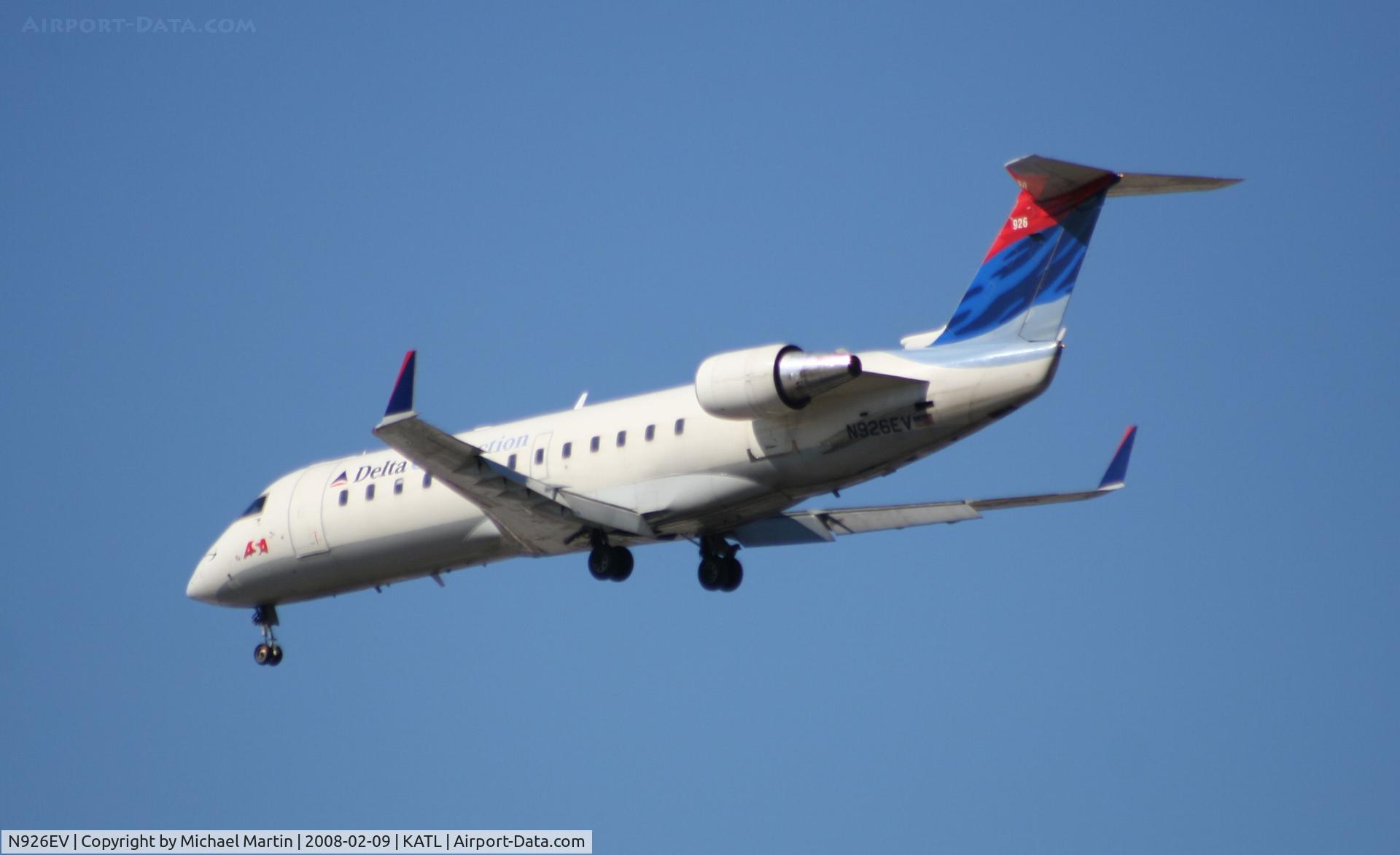 N926EV, 2003 Bombardier CRJ-200ER (CL-600-2B19) C/N 7843, Short Final for 26R