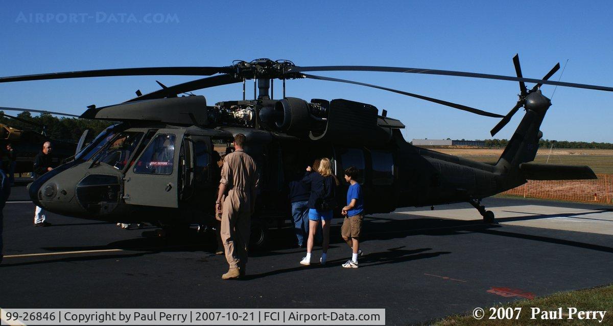 99-26846, Sikorsky UH-60L Black Hawk C/N 70-2547, Showing off the Blackhawk
