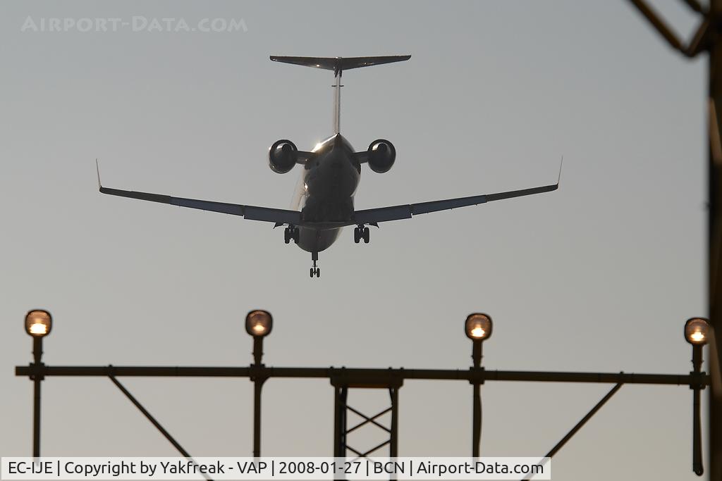 EC-IJE, 2002 Bombardier CRJ-200ER (CL-600-2B19) C/N 7700, Air Nostrum Regionaljet