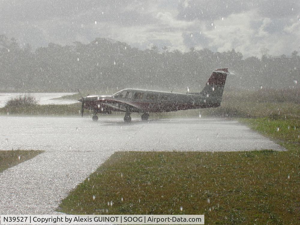 N39527, 1978 Piper PA-32RT-300T Turbo Lance II C/N 32R-7887103, Rainy day in french guyana