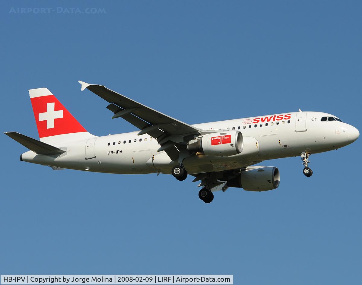 HB-IPV, 1996 Airbus A319-112 C/N 578, CLear to land RWY 16L.