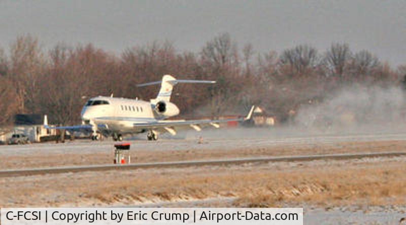 C-FCSI, 2006 Bombardier Challenger 300 (BD-100-1A10) C/N 20114, Landing at MHL