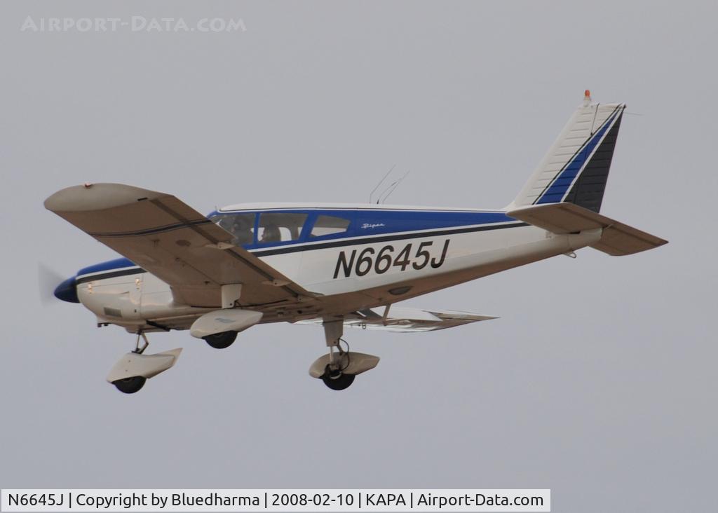 N6645J, 1968 Piper PA-28-180 C/N 28-5131, Approach to 17L.