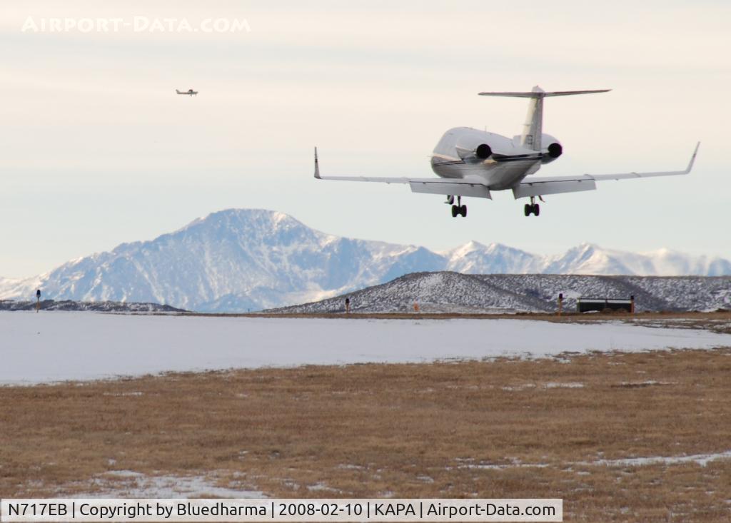 N717EB, 1981 Gates Learjet 55 C/N 016, Approach to 17L.