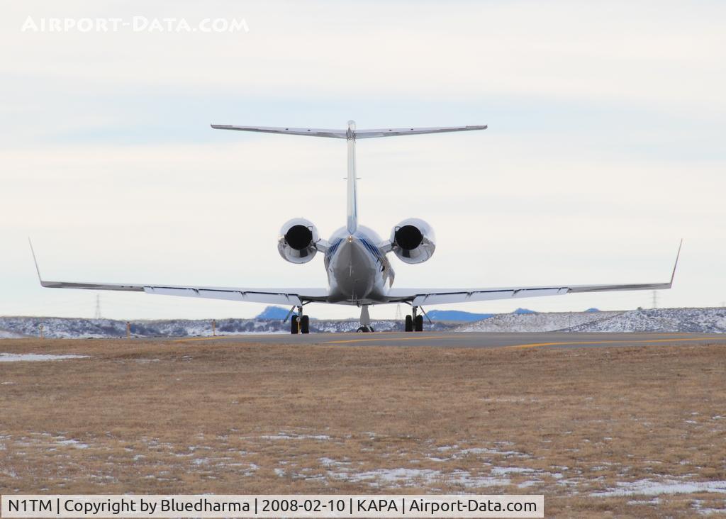 N1TM, 2002 Gulfstream Aerospace G-IV C/N 1490, Turning onto 17L.