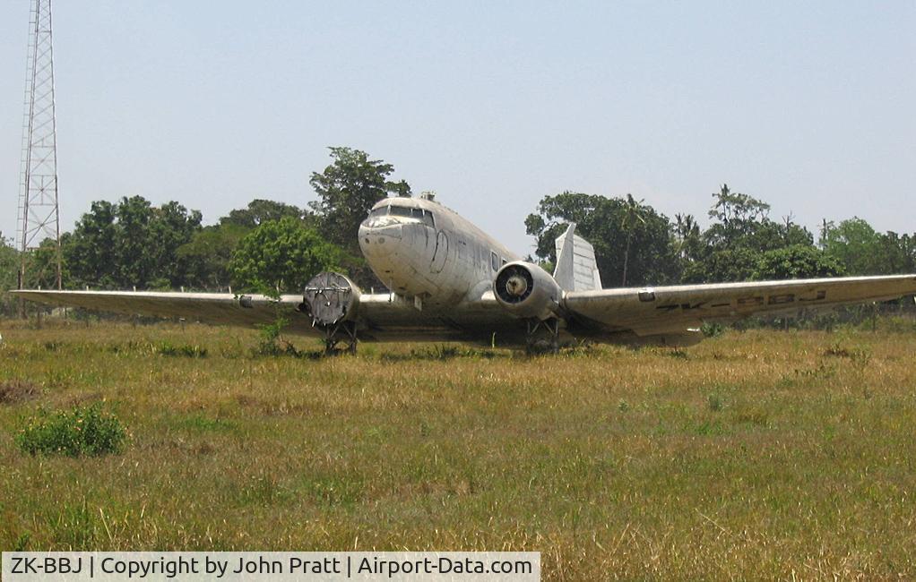 ZK-BBJ, 1945 Douglas DC-3 C/N 34222, Derelict in Mombasa 2006