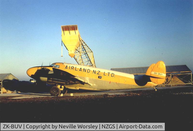 ZK-BUV, 1942 Lockheed 18-56 Lodestar Lodestar C/N 18-2152, Loading at Gisborne 1971
