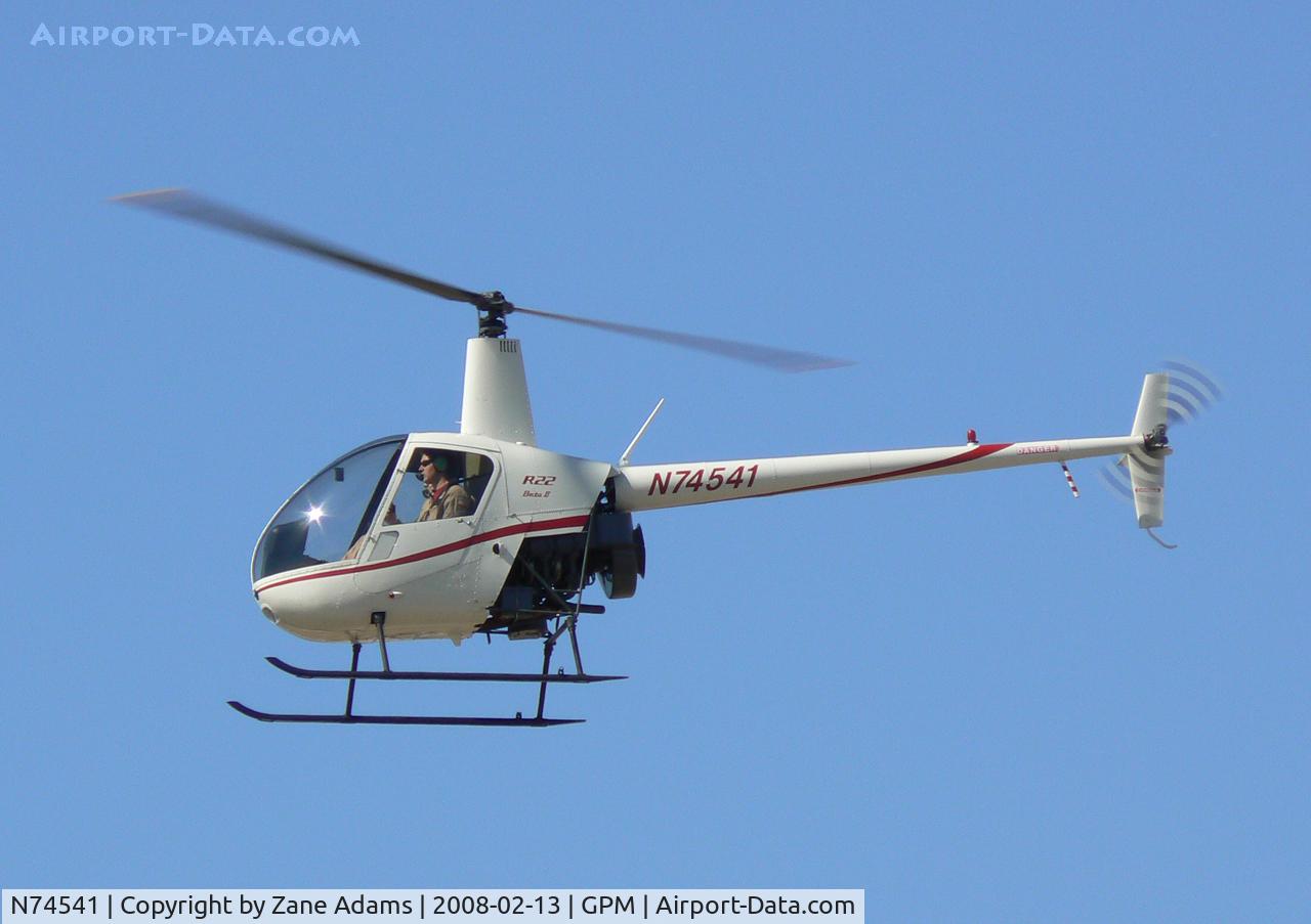 N74541, 2005 Robinson R22 Beta C/N 3865, At Grand Prairie Municipal