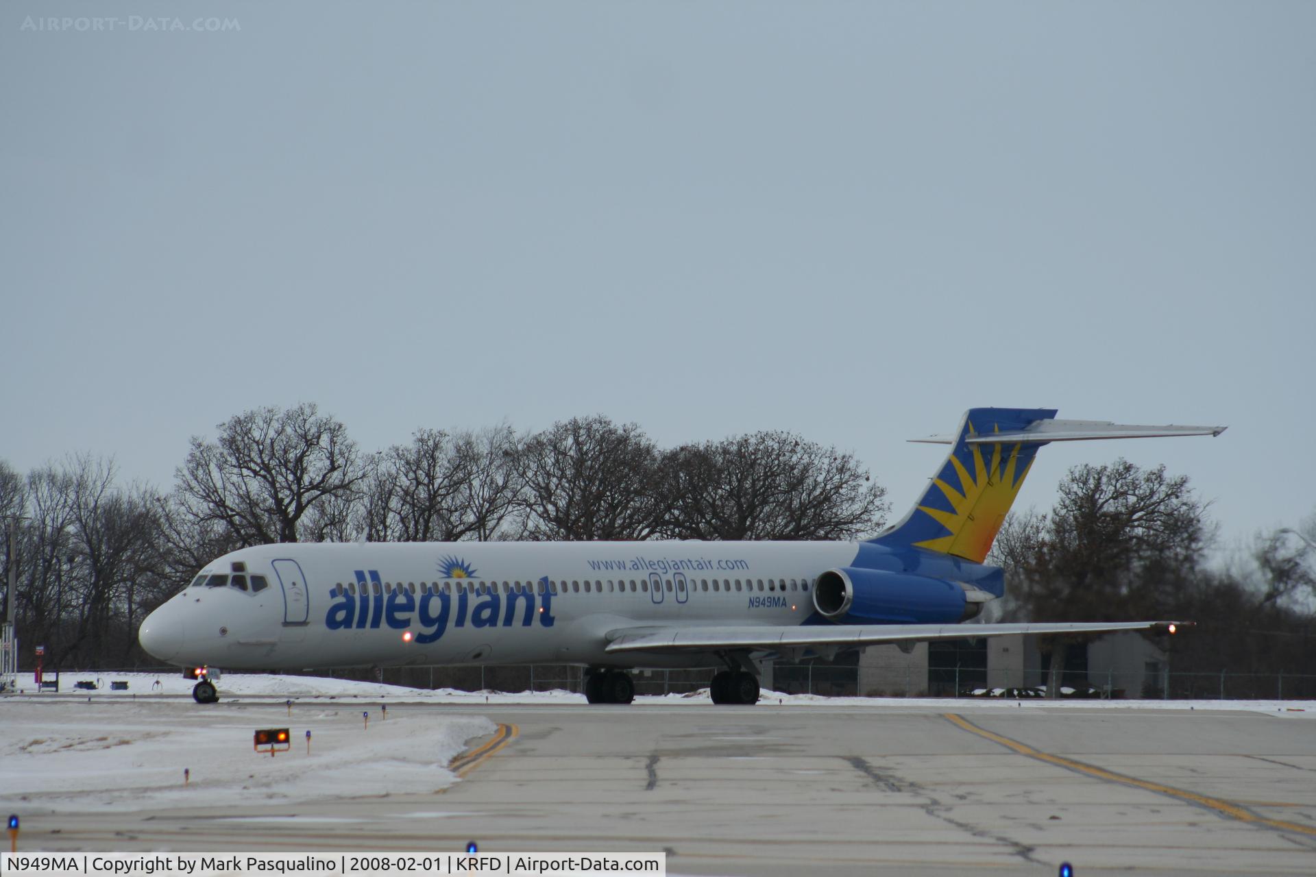 N949MA, 1989 McDonnell Douglas MD-87 (DC-9-87) C/N 49779, MD-87