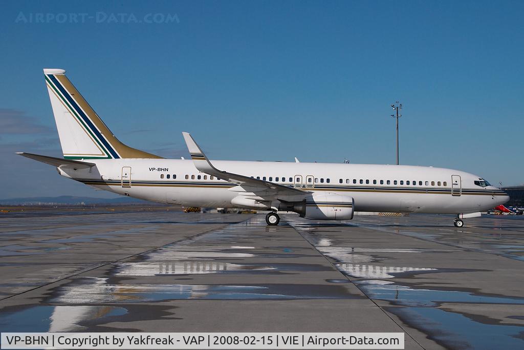 VP-BHN, 2001 Boeing 737-8AN BBJ C/N 32438, Boeing 737-800