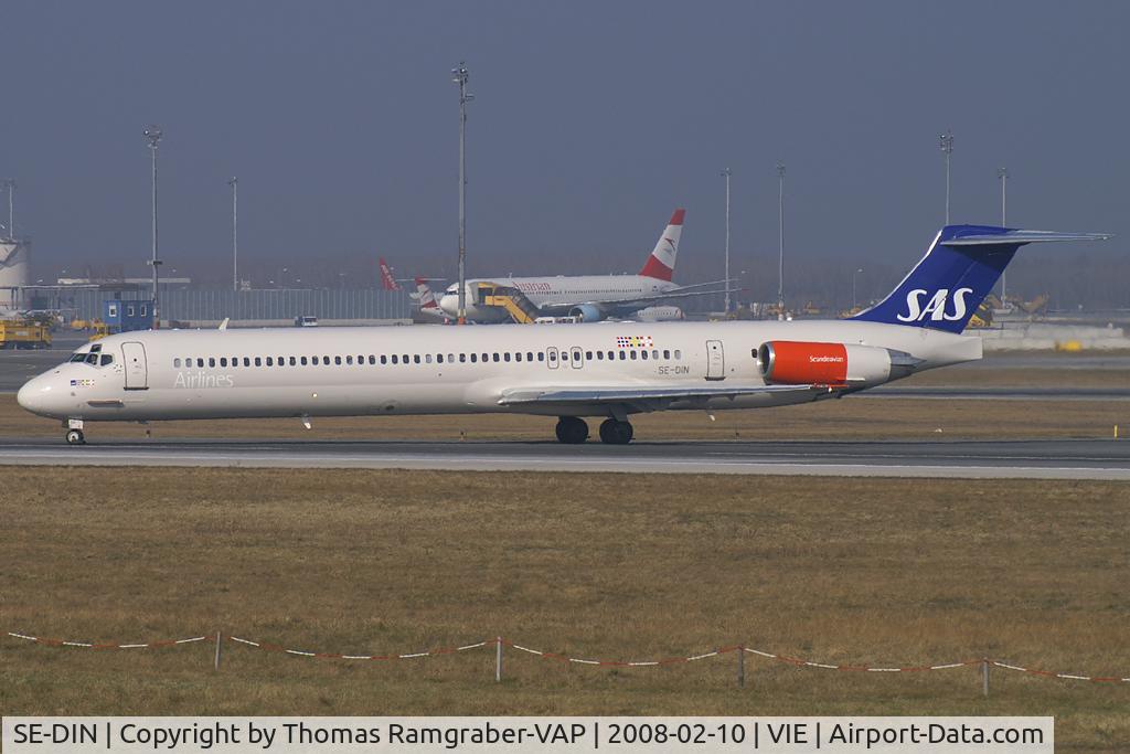 SE-DIN, 1990 McDonnell Douglas MD-82 (DC-9-82) C/N 49999, Scandinavian Airlines - SAS MDD MD80