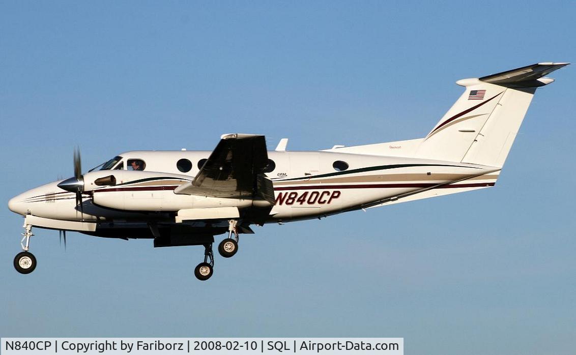N840CP, 1999 Raytheon Aircraft Company B200 C/N BB-1658, Landing