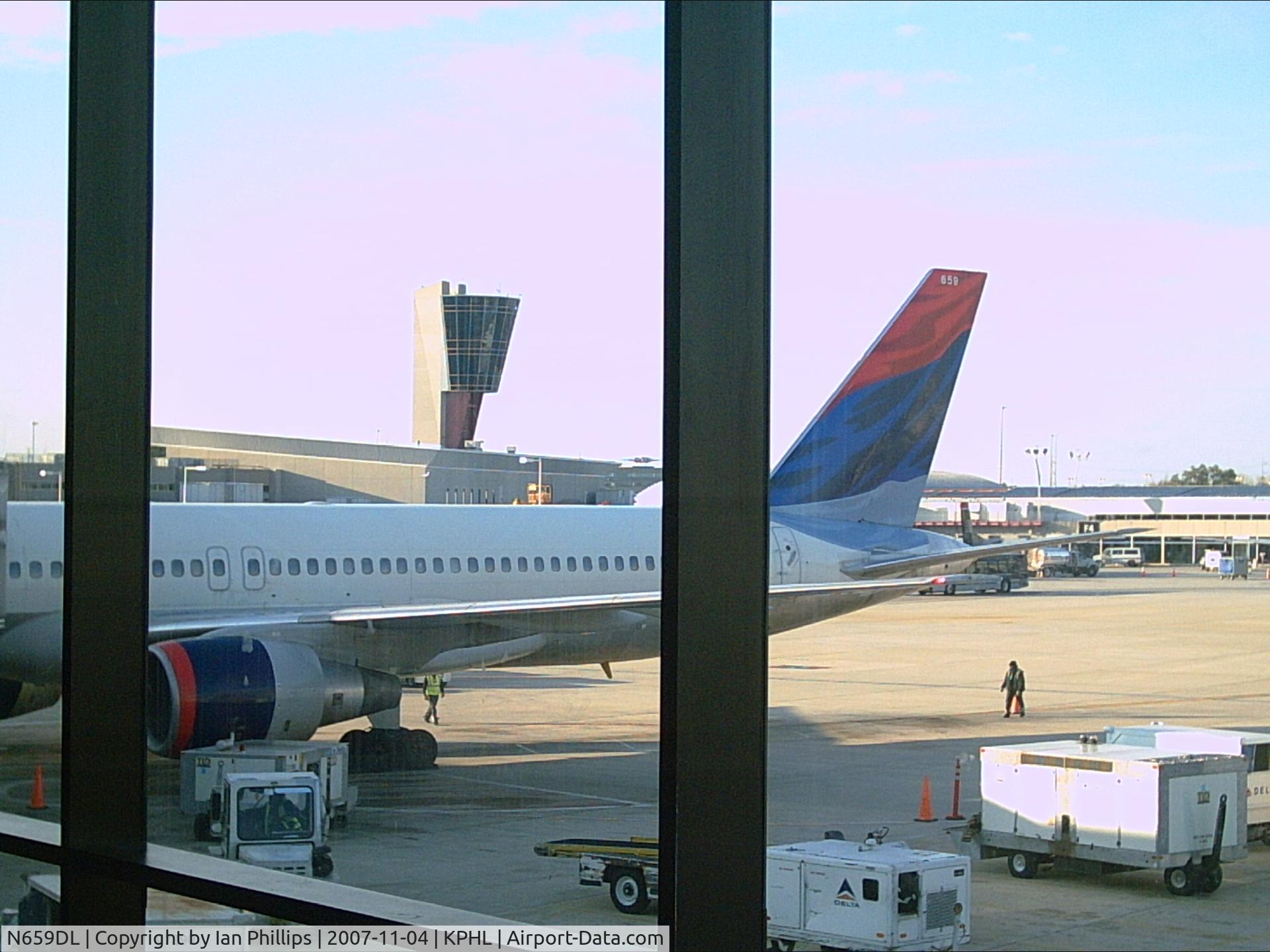 N659DL, 1990 Boeing 757-232 C/N 24421, DAL 757-200 at PHL