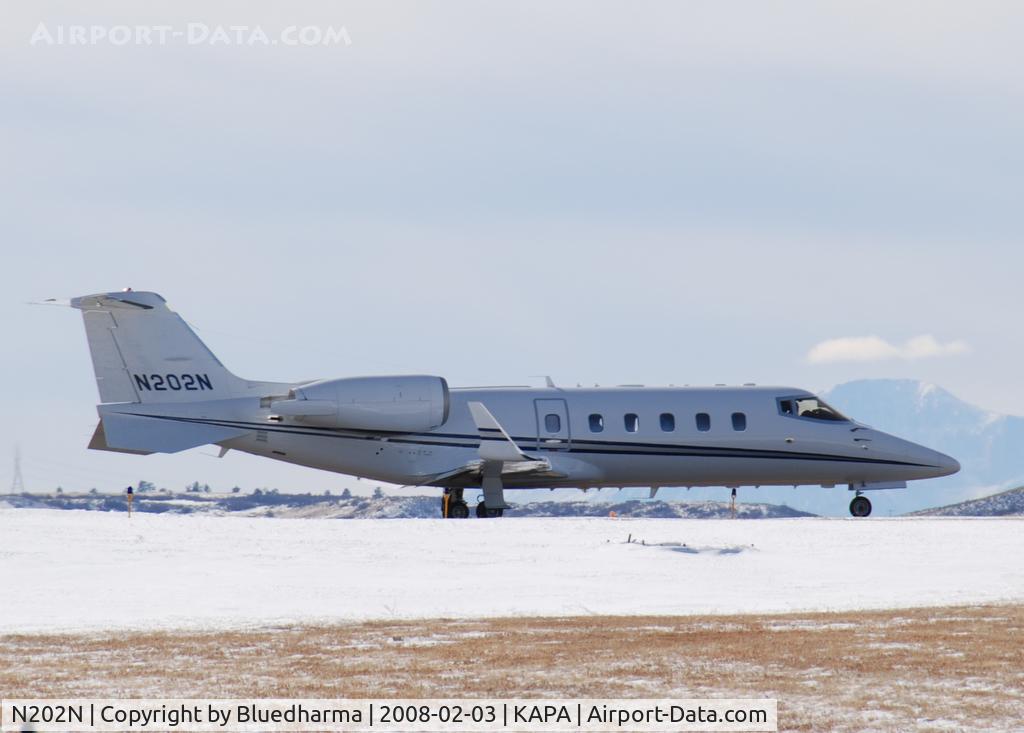 N202N, 2002 Learjet 60 C/N 258, Takeoff on 17L.