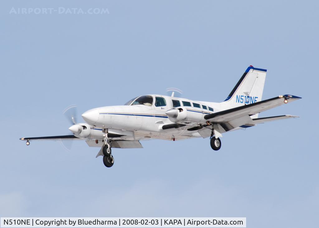 N510NE, 1984 Cessna 402C C/N 402C1001, Approach to 17L.