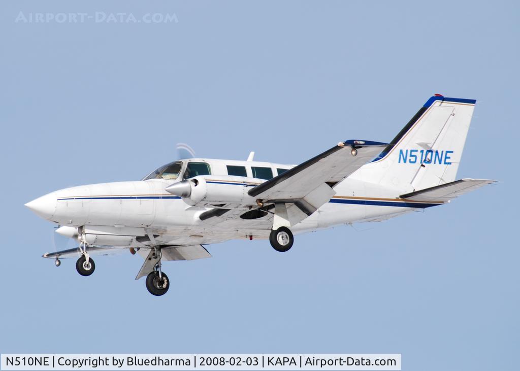 N510NE, 1984 Cessna 402C C/N 402C1001, Approach to 17L.