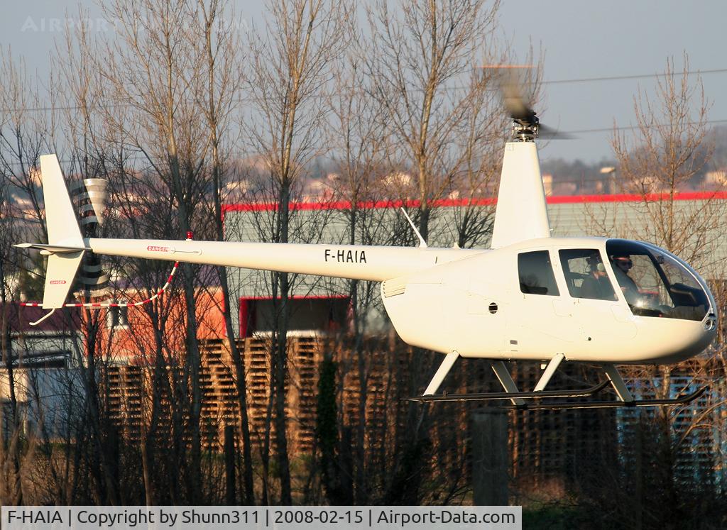 F-HAIA, Robinson R44 II C/N 10734, Take off from its home base