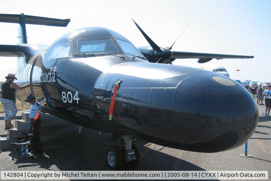 142804, 1987 De Havilland Canada CT-142 Dash 8 (DHC-8-102) C/N 80, 402 Squadron