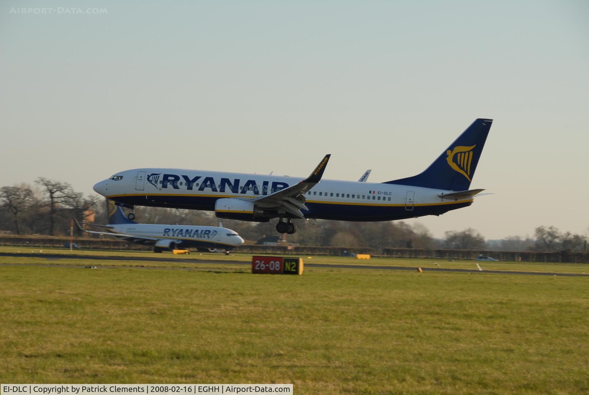 EI-DLC, 2005 Boeing 737-8AS C/N 33586, NEARLY THERE RUNWAY 08