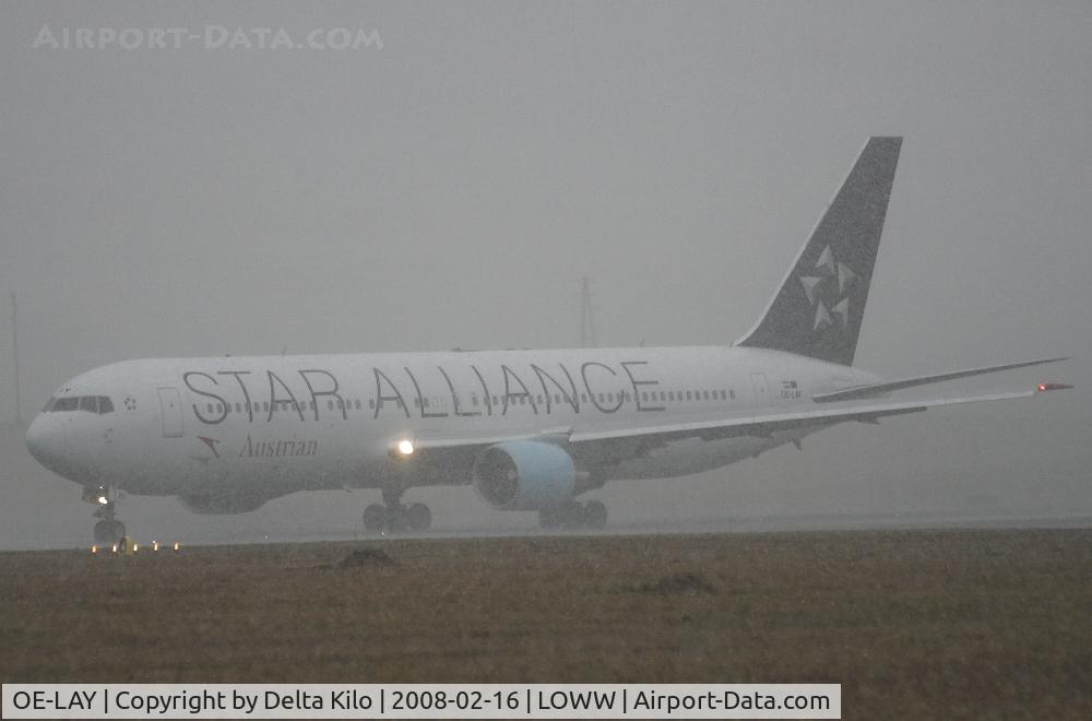 OE-LAY, 1998 Boeing 767-3Z9/ER C/N 29867, Austrian B 767 snowstorm in vienna