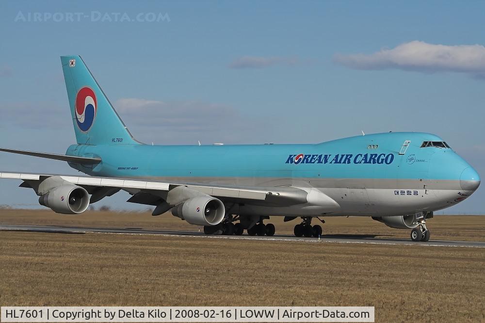 HL7601, 2004 Boeing 747-4B5F/SCD C/N 33949, Korean 747-400 cargo
