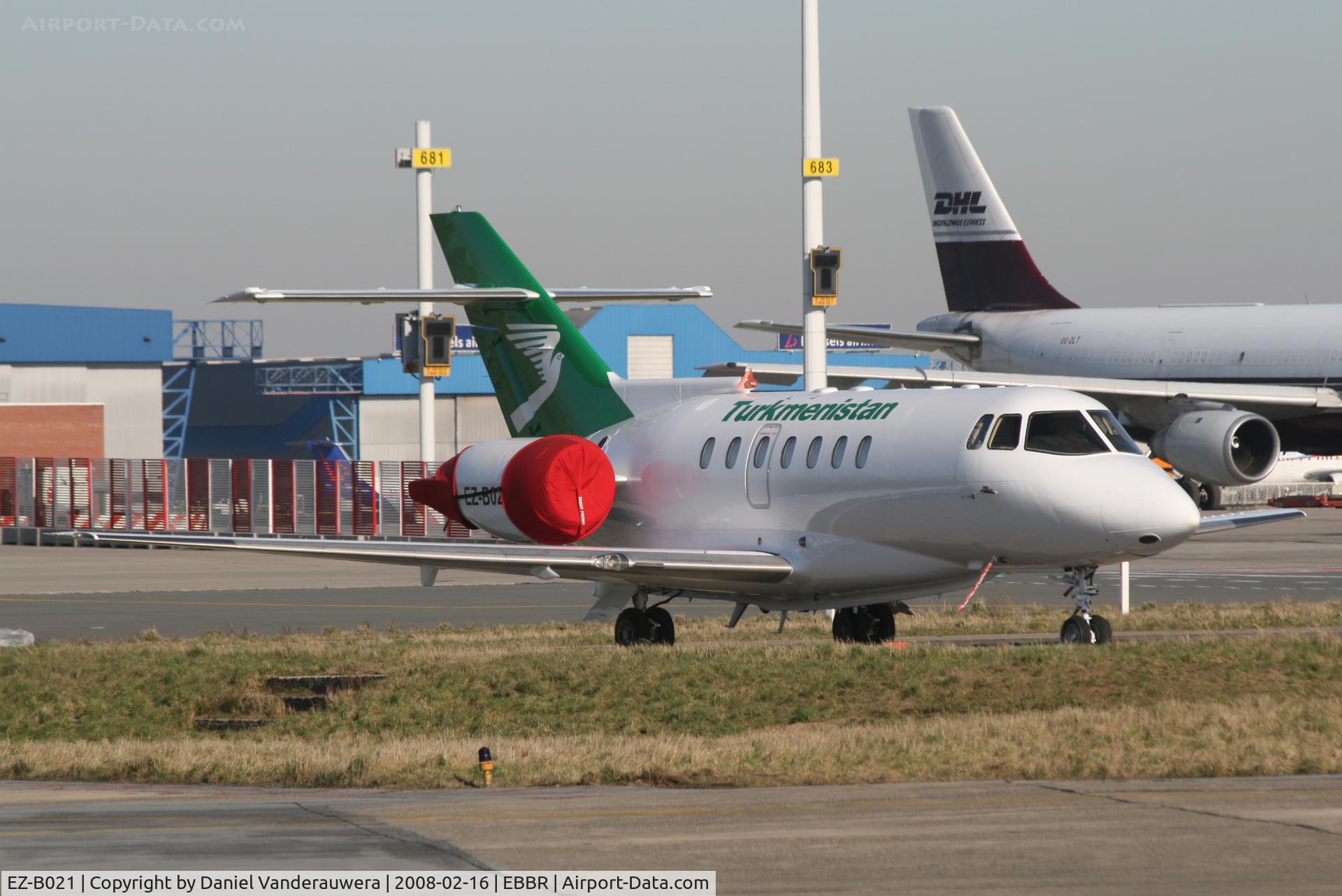 EZ-B021, 1992 British Aerospace BAe.125-1000B C/N 259029, parked on General Aviation apron