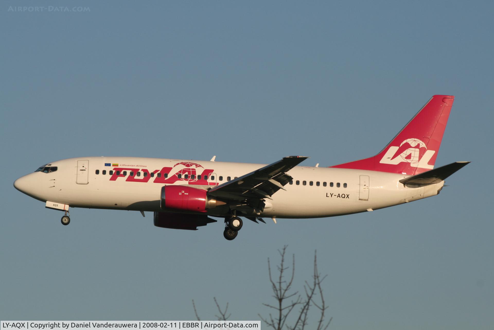 LY-AQX, 1990 Boeing 737-322 C/N 24664, arrival of flight TE480 to rwy 25L
