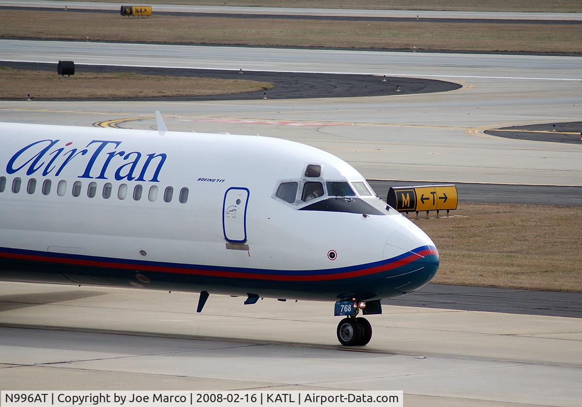 N996AT, 2002 Boeing 717-200 C/N 55140, @ATL