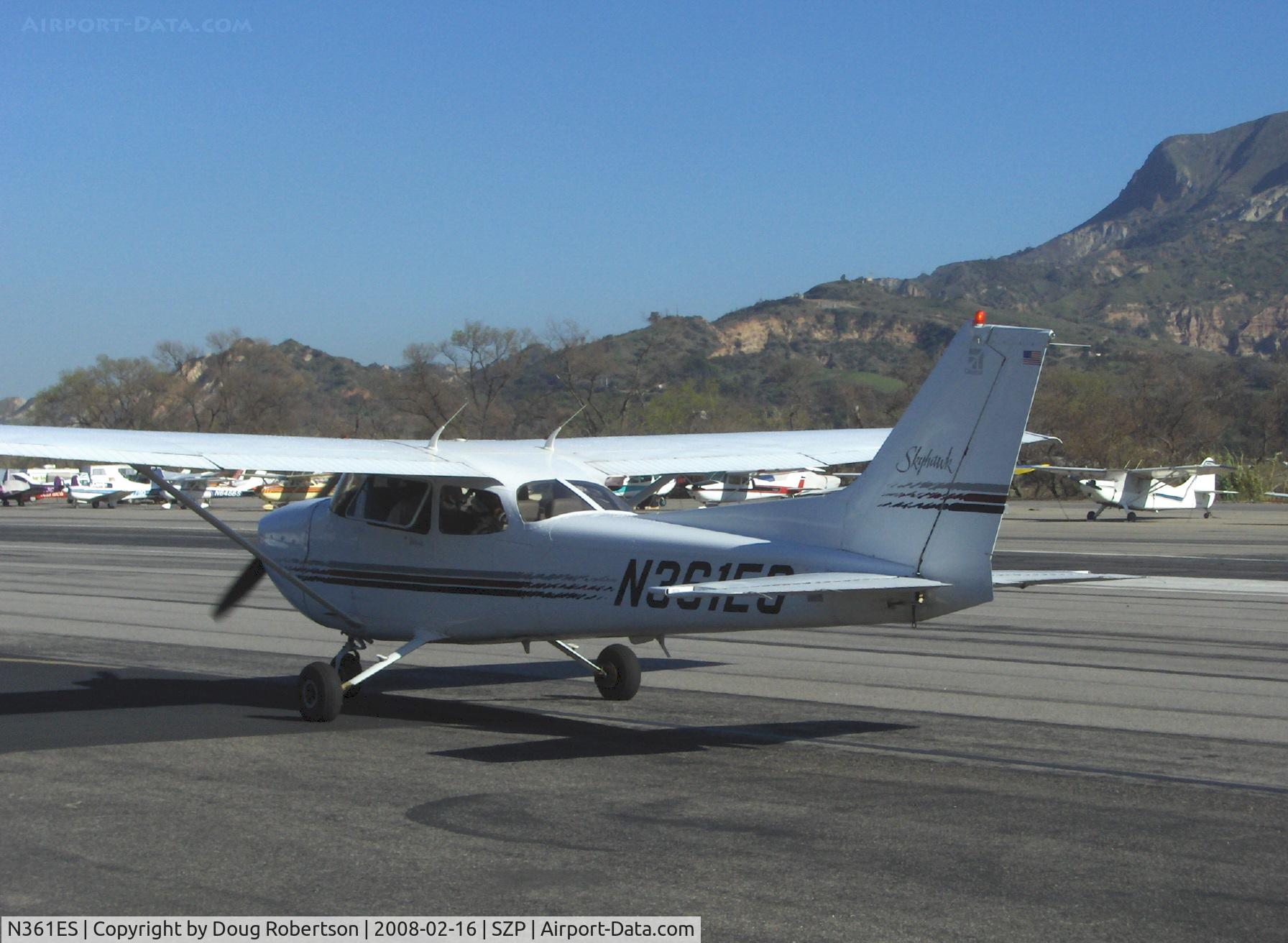 N361ES, 1997 Cessna 172R C/N 17280011, 1997 Cessna 172R SKYHAWK, Lycoming IO-360-L2A 160 Hp, taxi to Rwy 22
