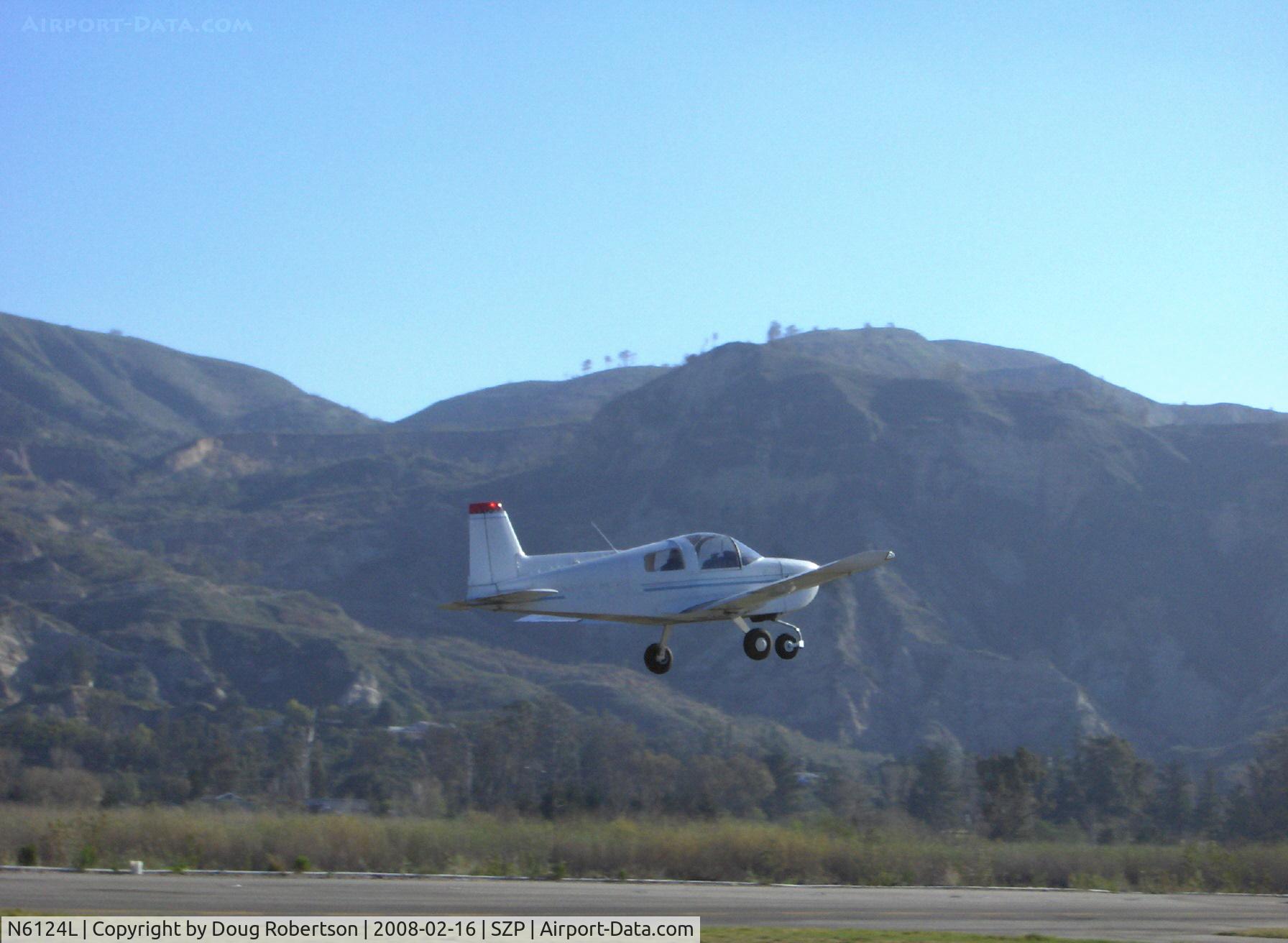 N6124L, 1970 American AA-1 Yankee C/N AA1-0324, 1970 American AA-1 YANKEE CLIPPER, Lycoming O-235 108 Hp, takeoff climb Rwy 22
