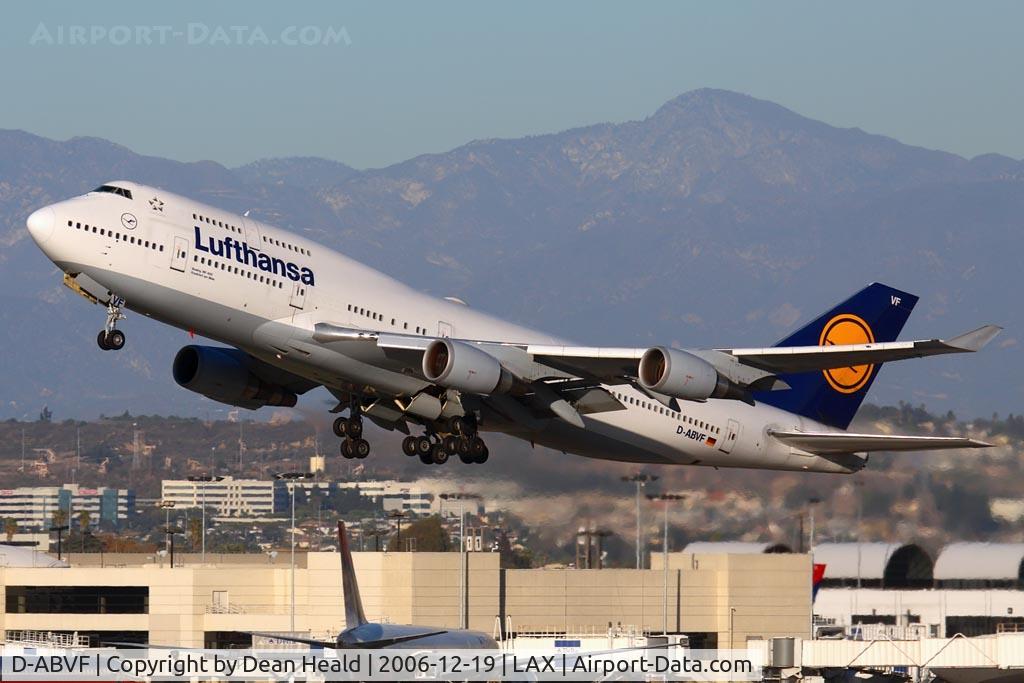 D-ABVF, 1990 Boeing 747-430 C/N 24761, Lufthansa D-ABVF (FLT DLH457) departing RWY 25R enroute to Frankfurt Main (EDDF).