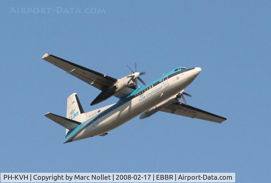 PH-KVH, 1991 Fokker 50 C/N 20217, Taking of at Brussels Airport