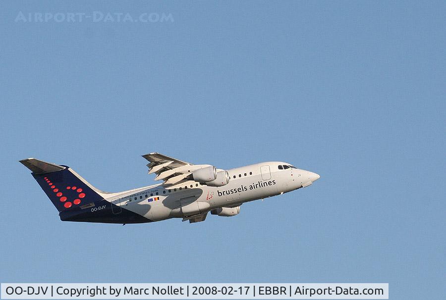 OO-DJV, 1996 British Aerospace Avro 146-RJ85 C/N E.2295, Taking of at Brussels Airport