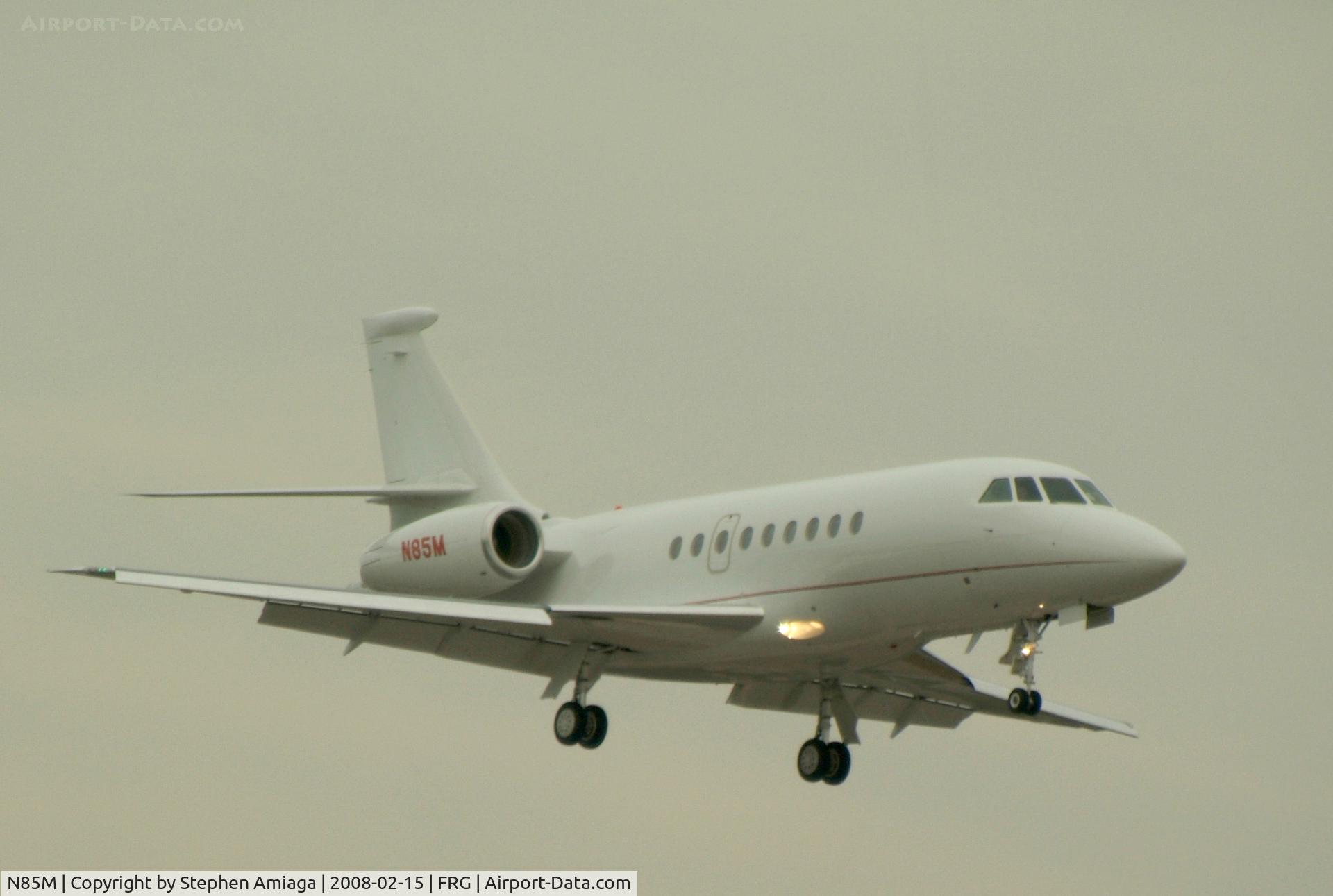 N85M, 2005 Dassault Falcon 2000EX C/N 73, Falcon 2000 arrives at Republic