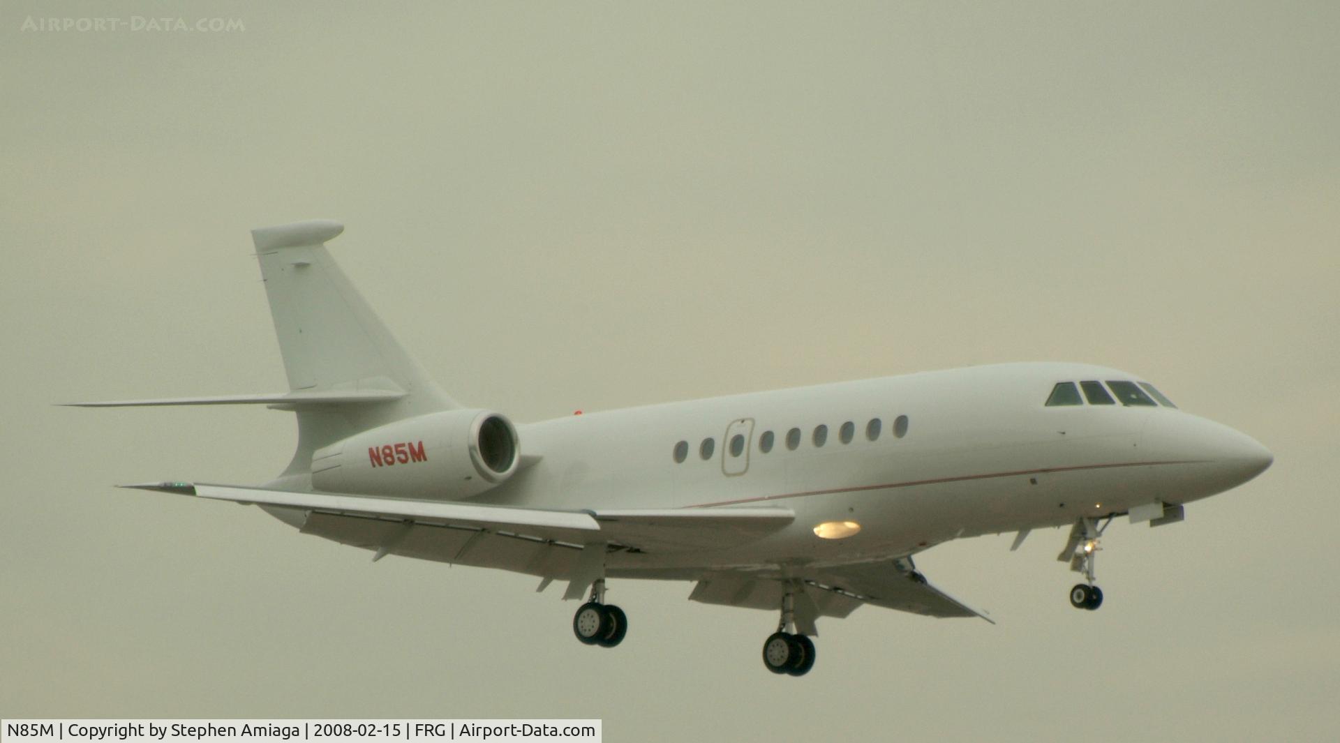 N85M, 2005 Dassault Falcon 2000EX C/N 73, Falcon 2000 arrives at Republic