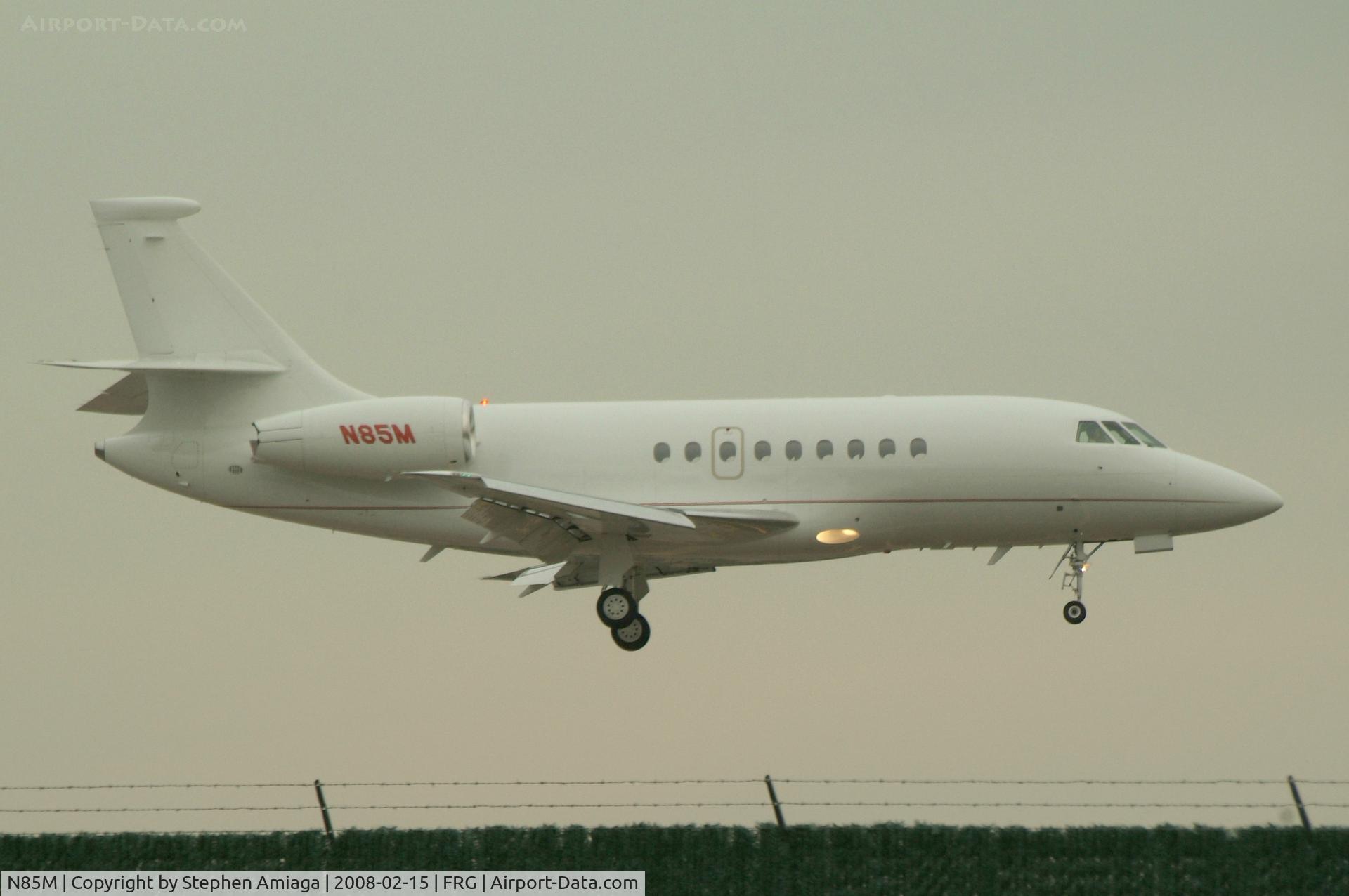N85M, 2005 Dassault Falcon 2000EX C/N 73, Falcon 2000 arrives at Republic