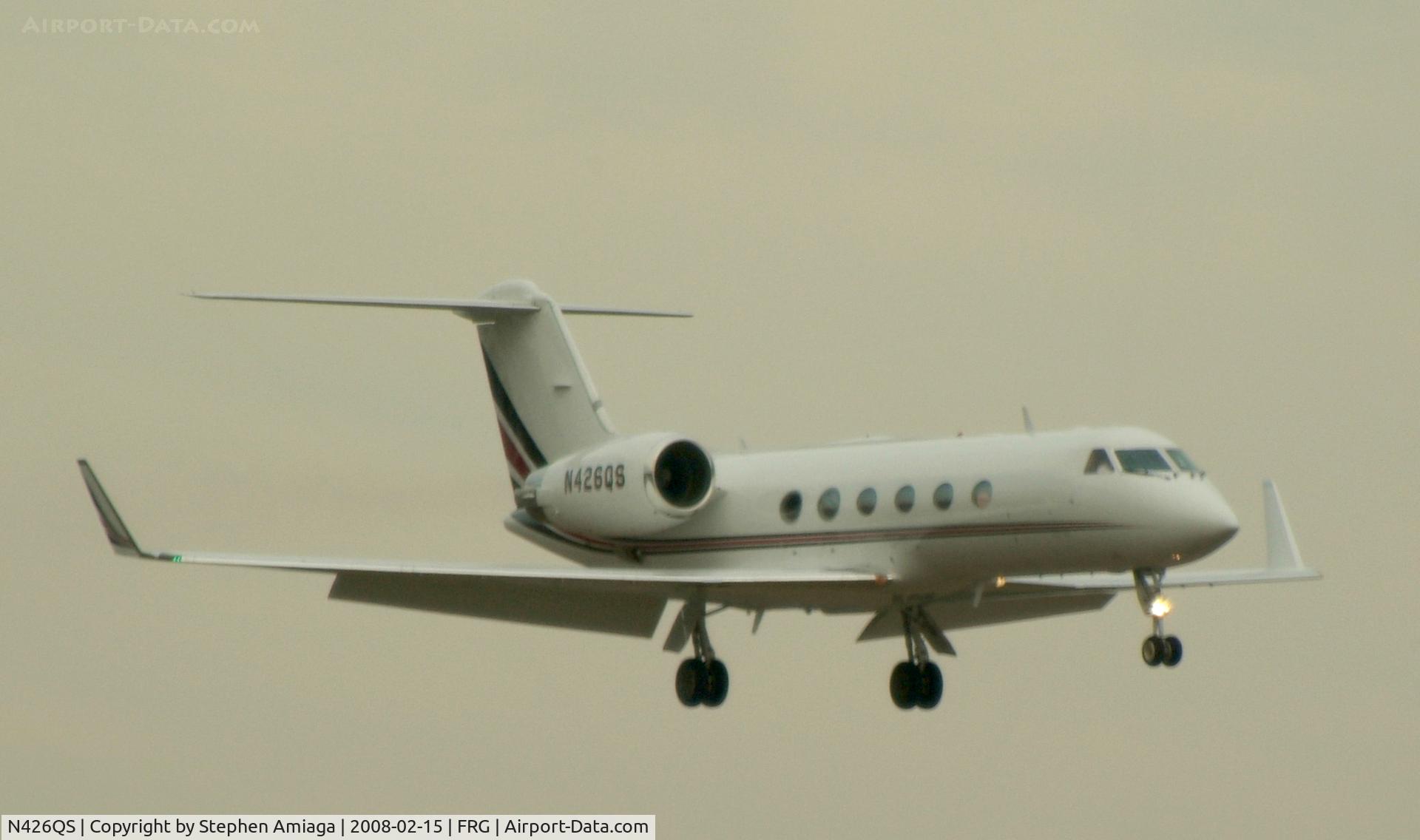 N426QS, 2000 Gulfstream Aerospace G-IV C/N 1426, Short Final for 19