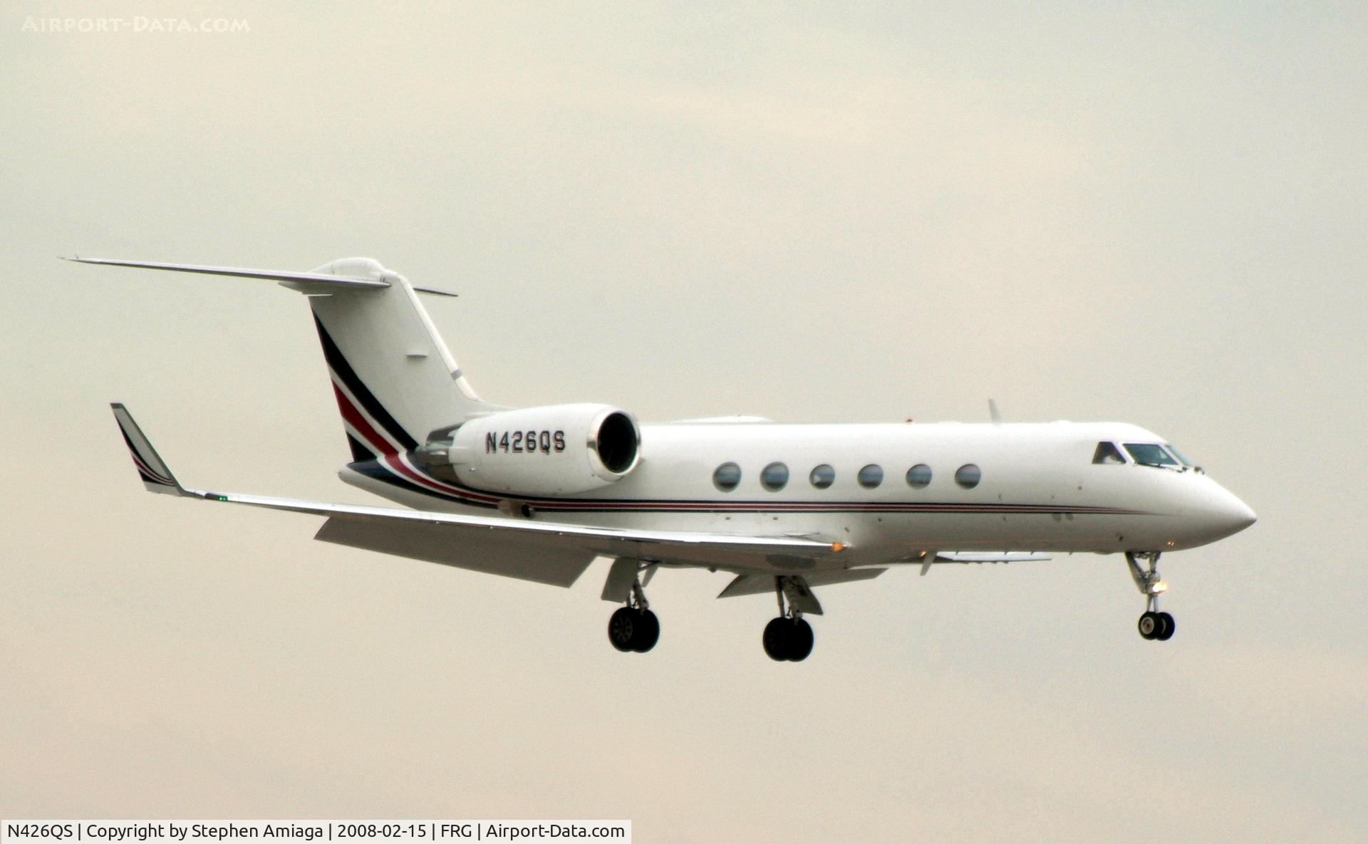 N426QS, 2000 Gulfstream Aerospace G-IV C/N 1426, Short Final for 19