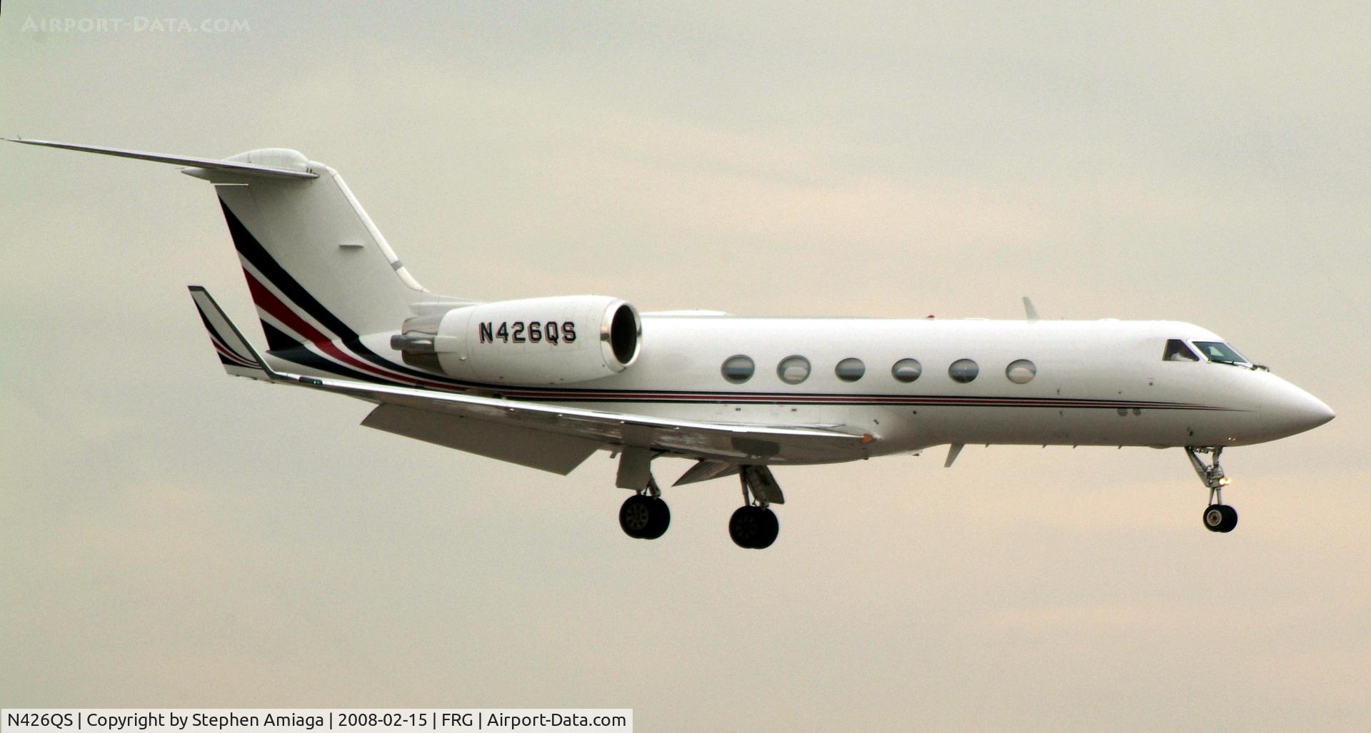 N426QS, 2000 Gulfstream Aerospace G-IV C/N 1426, Short Final for 19