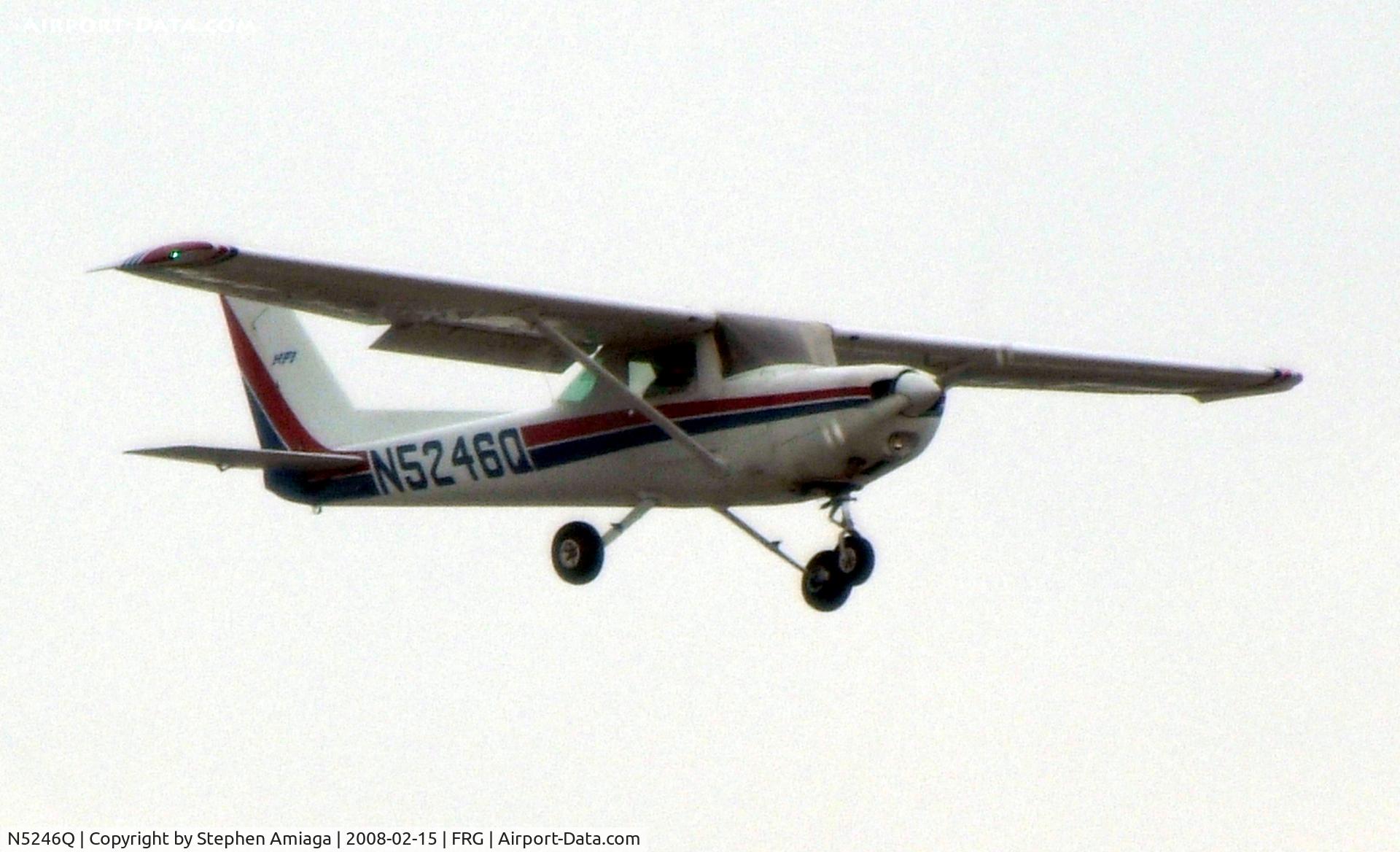 N5246Q, 1981 Cessna 152 C/N 15285092, Short Final for 19