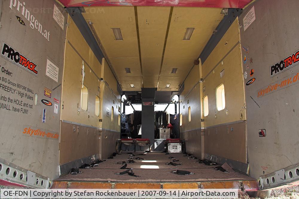OE-FDN, 1979 Short SC-7 Skyvan 3M-400 C/N SH.1964, Cabin.