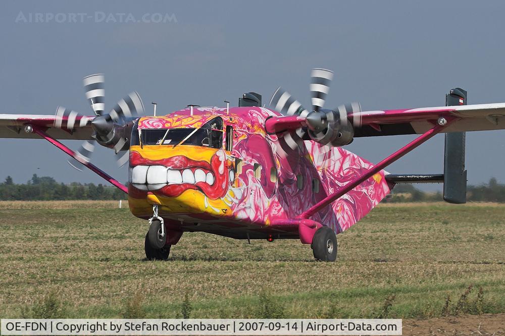 OE-FDN, 1979 Short SC-7 Skyvan 3M-400 C/N SH.1964, Takeoff.