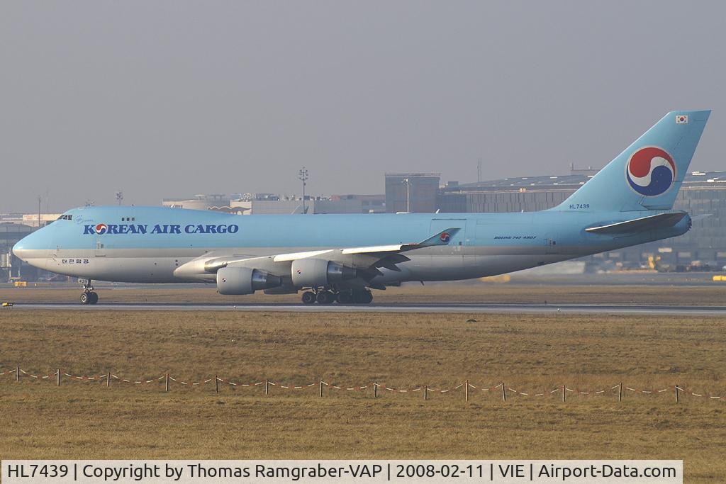 HL7439, 2003 Boeing 747-4B5F/SCD C/N 33516, Korean Air Boeing 747-400