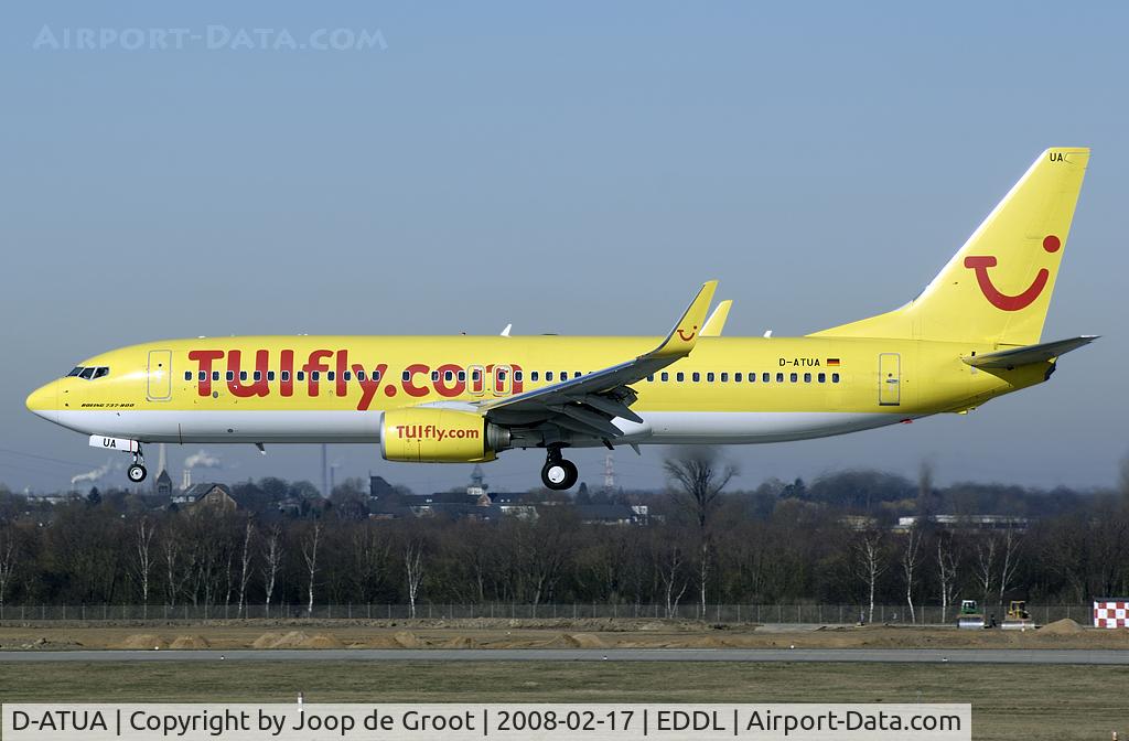 D-ATUA, 2007 Boeing 737-8K5 C/N 34691, This 737 is very yellow. I wonder how it is like to watch out of the window during flight and have the bright yellow wing in view.
