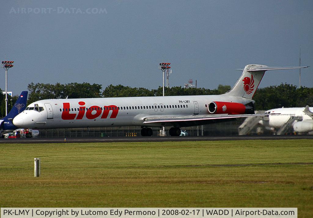PK-LMY, 1985 McDonnell Douglas MD-82 (DC-9-82) C/N 49250, LION